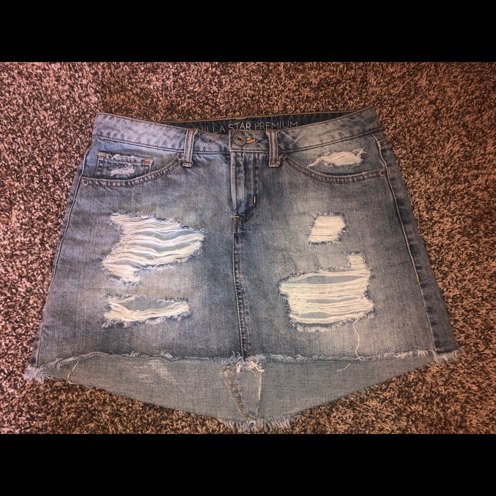 Light wash denim skirt